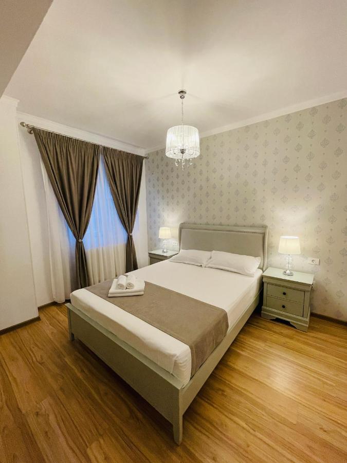 Royal Moonlight Apartment Mamaia